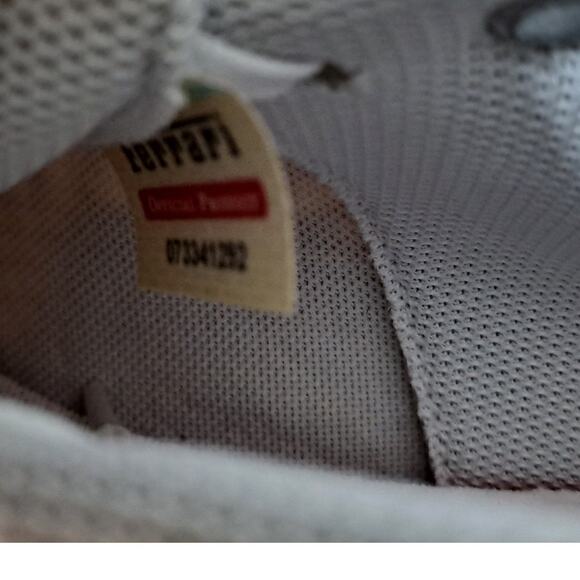 Puma Men's White-Red Scuderia Ferrari Drift Cat 5 Ultra‎ II Sneakers Size 10 - Picture 6 of 8